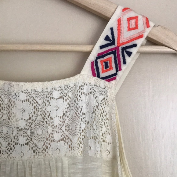 NWT Red Camel tank top with embroidered neckline - Picture 9 of 12